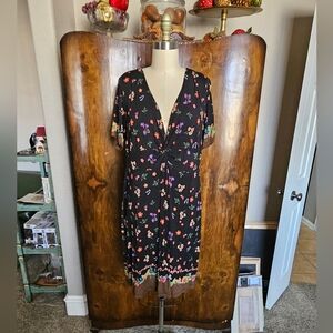 Johnny Was Gray Floral Embroidered Top